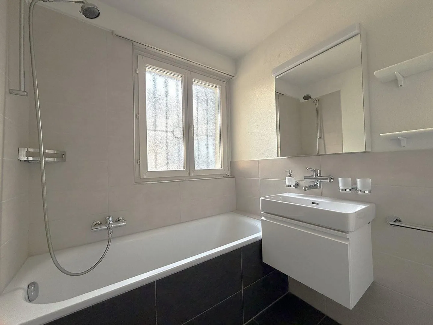 5.5-Room Single-Family House with Alpine View - Limited until March 2028 - Photo 11 of 13