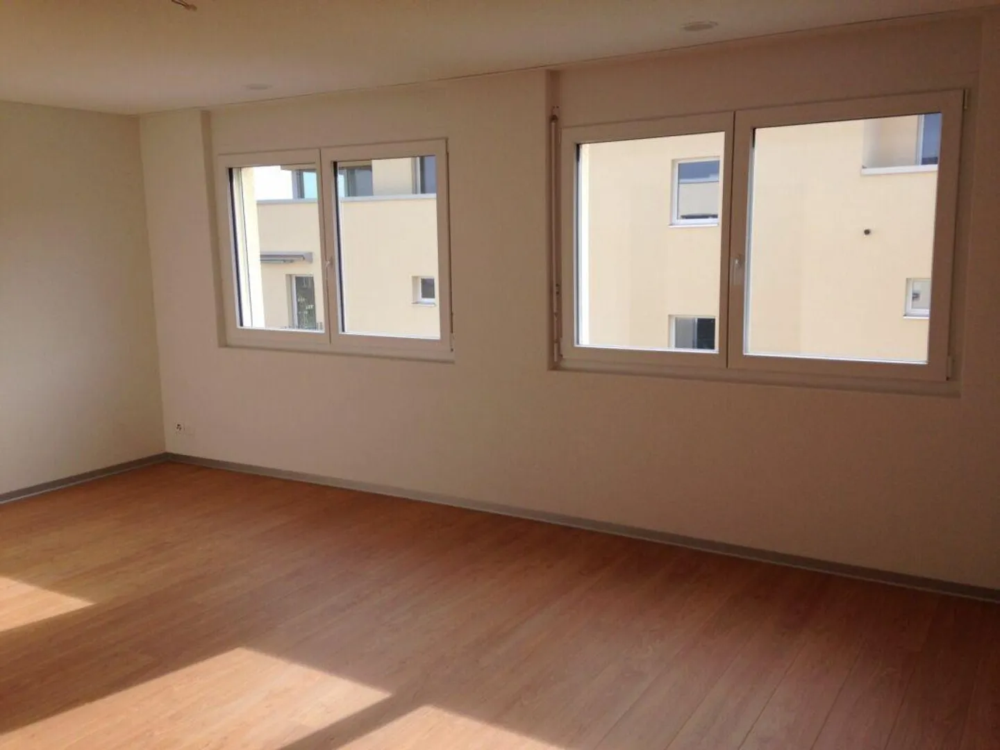Appartement penthouse lumineux dans un emplacement central à Roggwil - Photo 15 sur 16