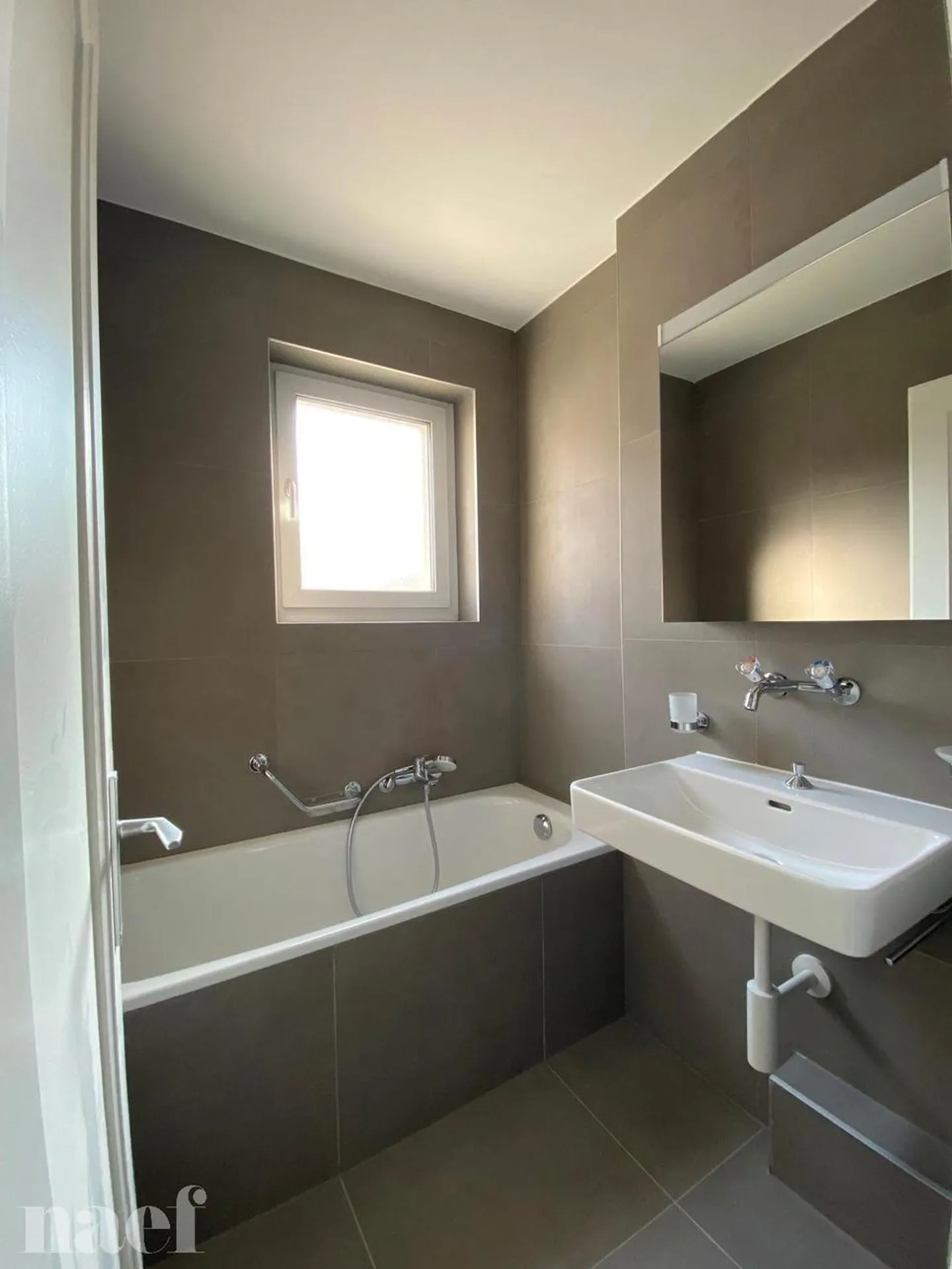 4-room apartment with balcony - Photo 9 of 10