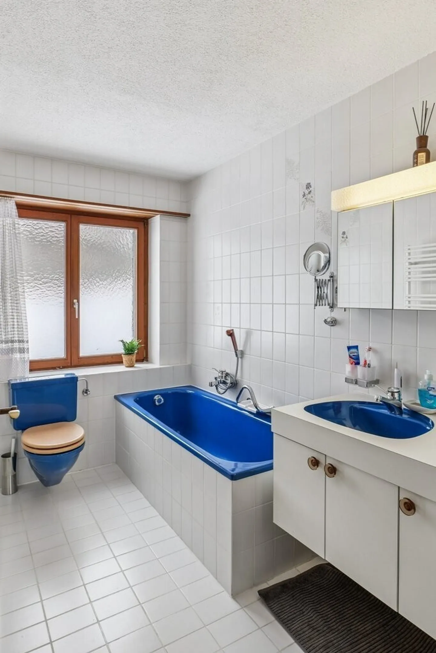 Appartamento duplex molto grande con molto spazio di stoccaggio, comprese le spese accessorie - Foto 7 di 11