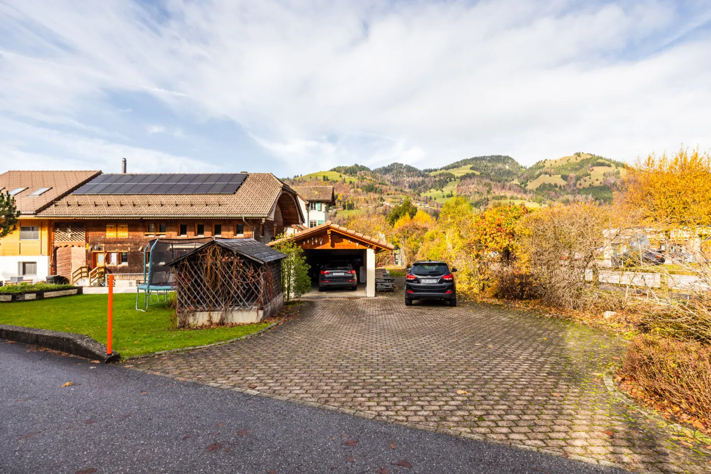 Objekt der Charme: Dorfhaus im Herzen des Dorfes - Foto 3 von 11