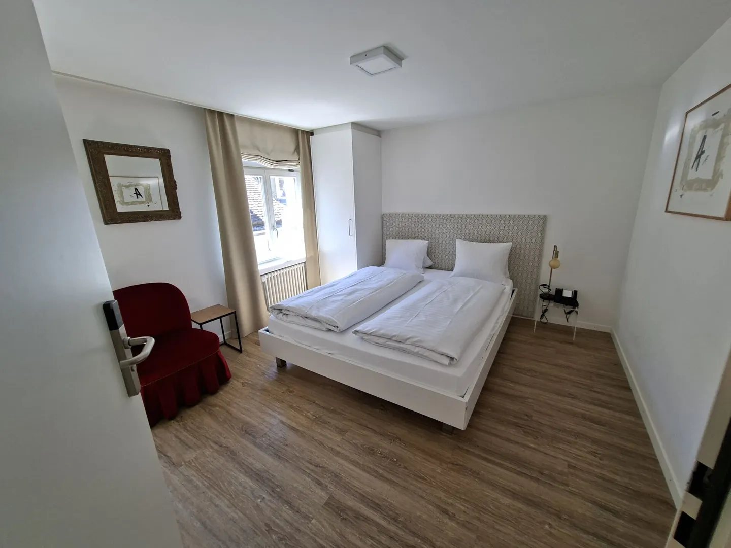 Belle chambre meublée avec salle de bain privée dans la vieille ville, 3ème étage chambre 307 - Photo 2 sur 10