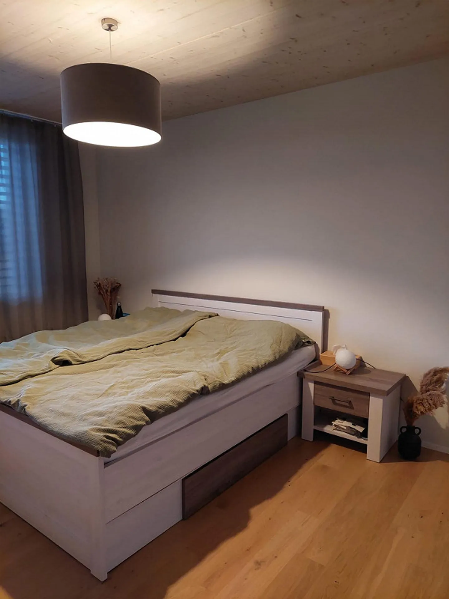 Elegant & modern: 2.5-room apartment with high-quality furnishings - Photo 7 of 15