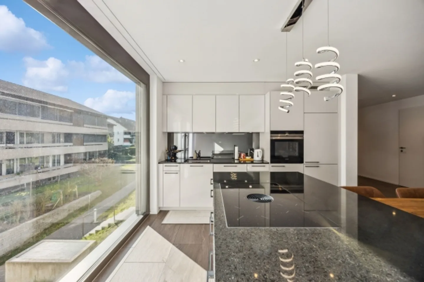 Modern 3.5-room apartment in a central location in Menziken - Photo 1 of 13