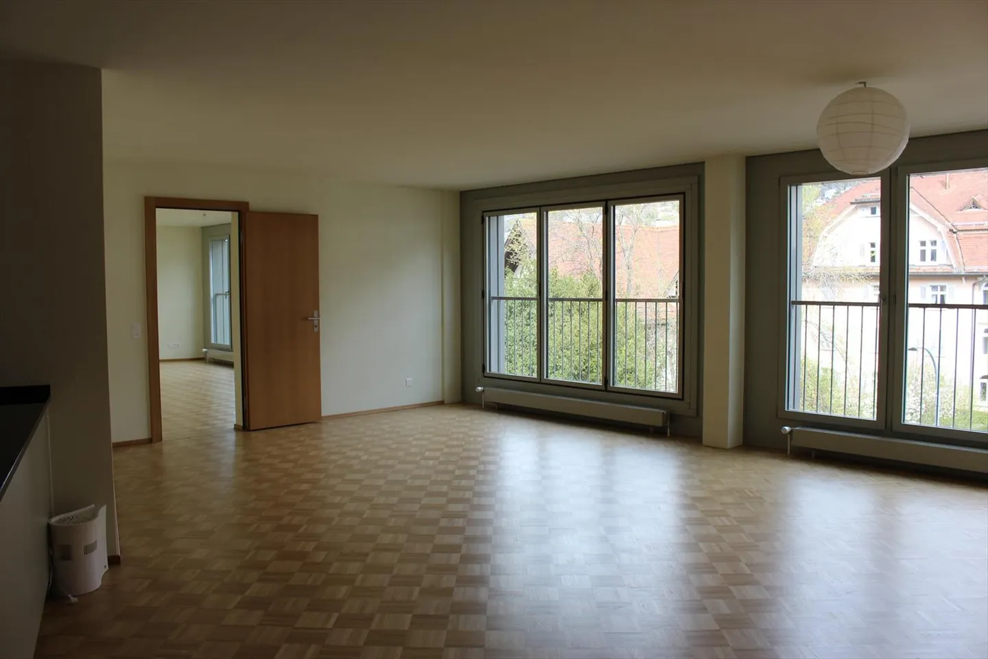 Qui termina la tua ricerca di appartamento!! Vivere in piazza della stazione a Chur - Foto 2 di 6