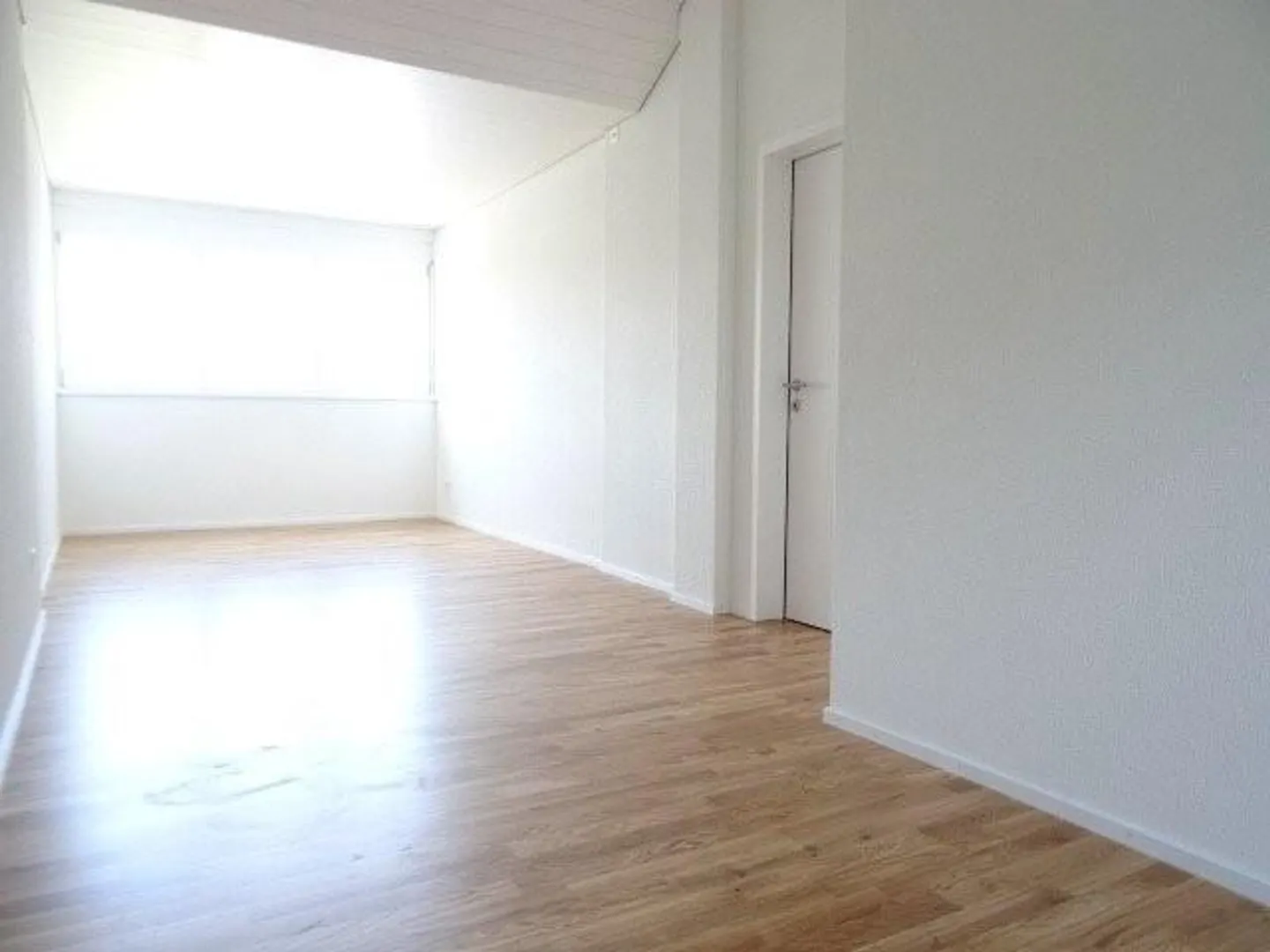 Appartement moderne 2.5 pièces au dernier étage / 4ème étage de 51 m2 - Photo 5 sur 8