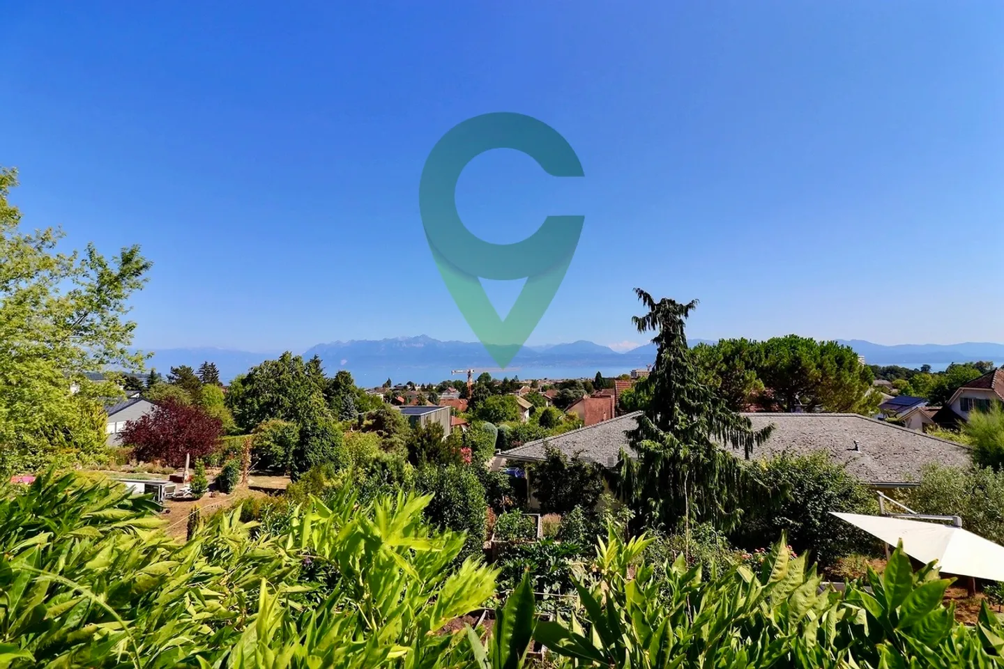 Casa unifamiliare unica con vista sul lago e appartamento separato a Morges - Foto 11 di 17