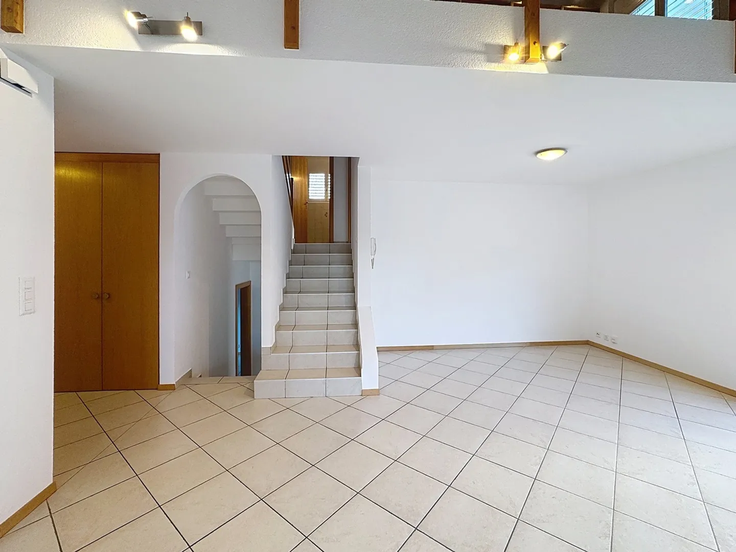 Geräumige Villa mit Sauna - Foto 6 von 26