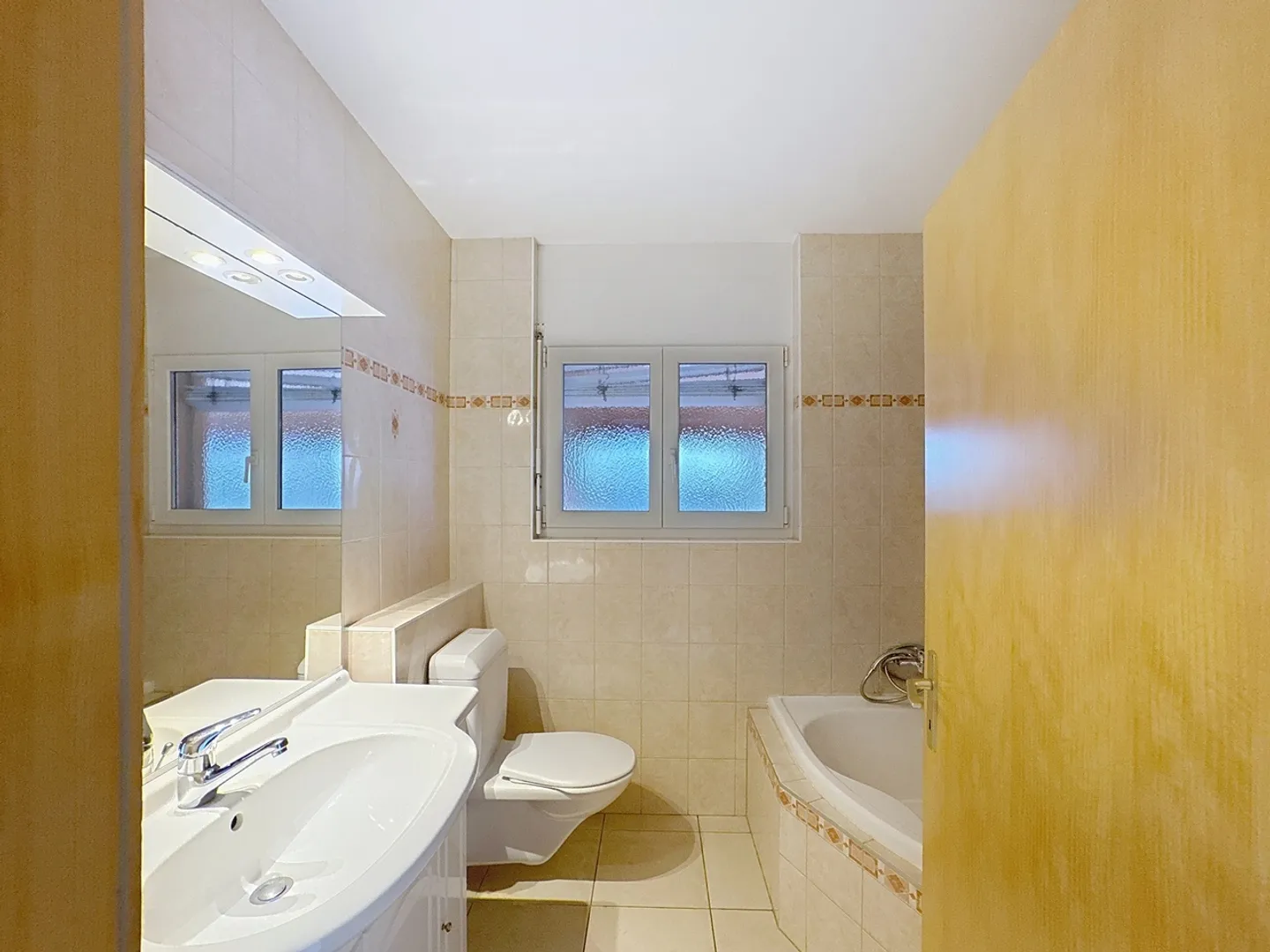 Geräumige Villa mit Sauna - Foto 17 von 26