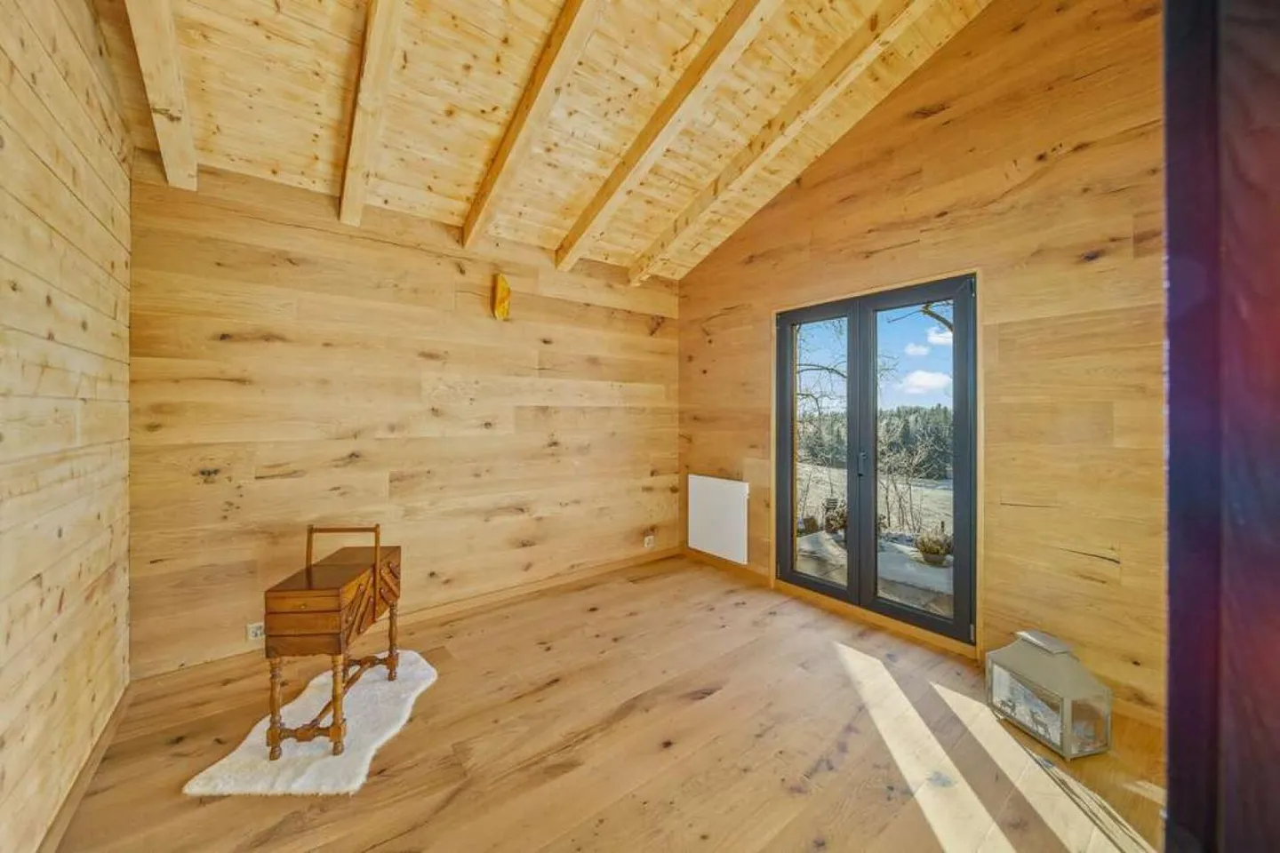 The Chalet You Dream Of - Photo 7 of 12
