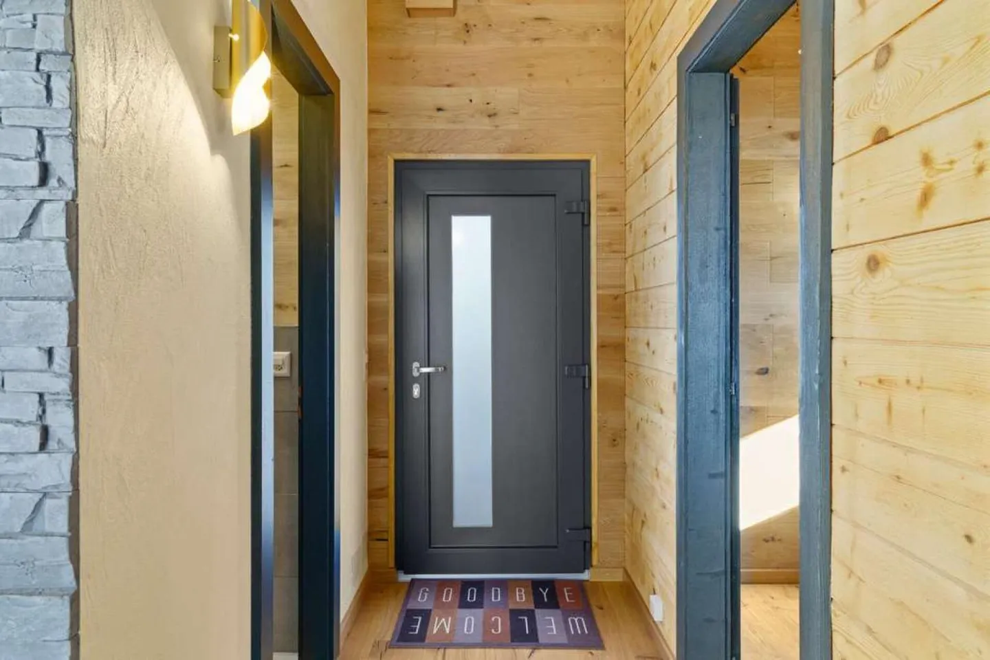 The Chalet You Dream Of - Photo 8 of 12