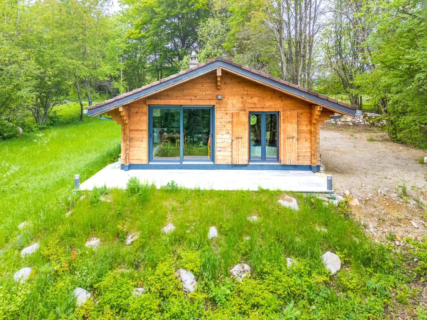 The Chalet You Dream Of - Photo 9 of 12