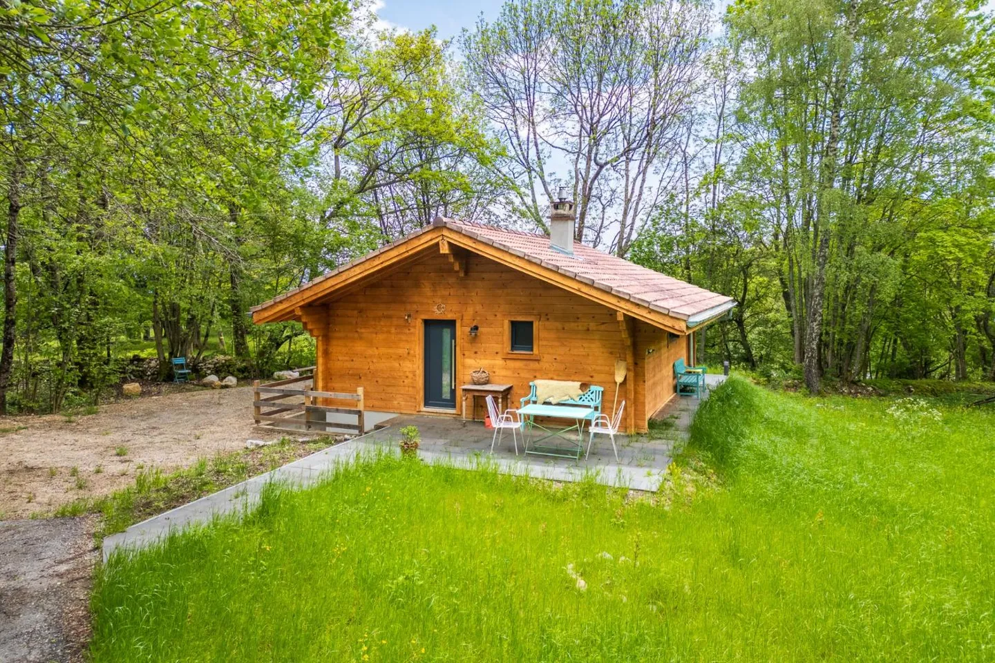 The Chalet You Dream Of - Photo 10 of 12