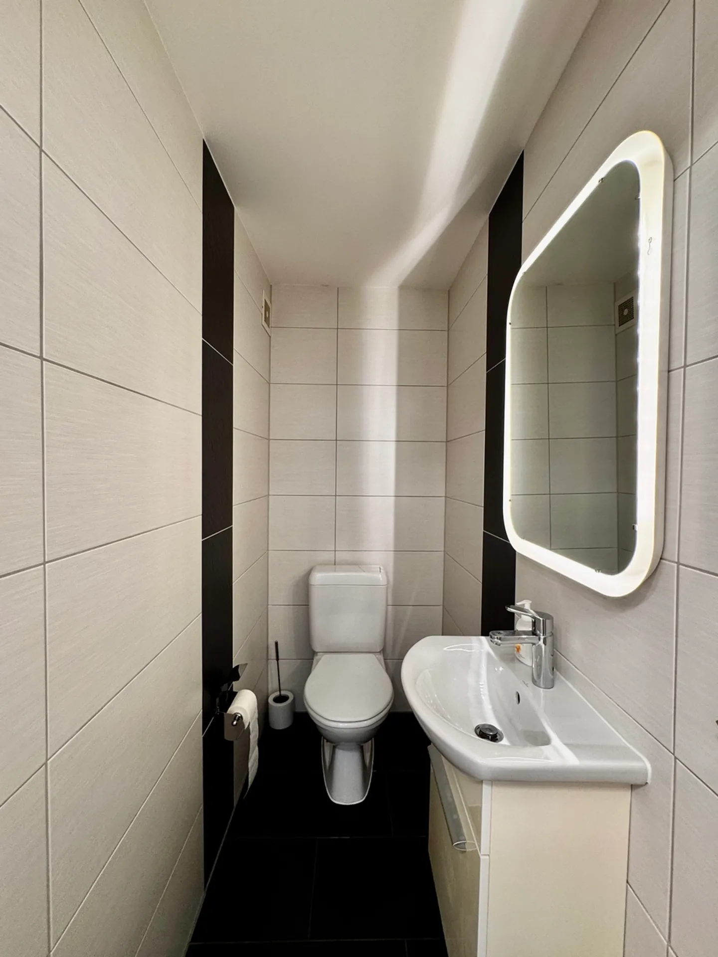 Modern 4.5-room apartment in Reinach - central & comfortable - Photo 7 of 13