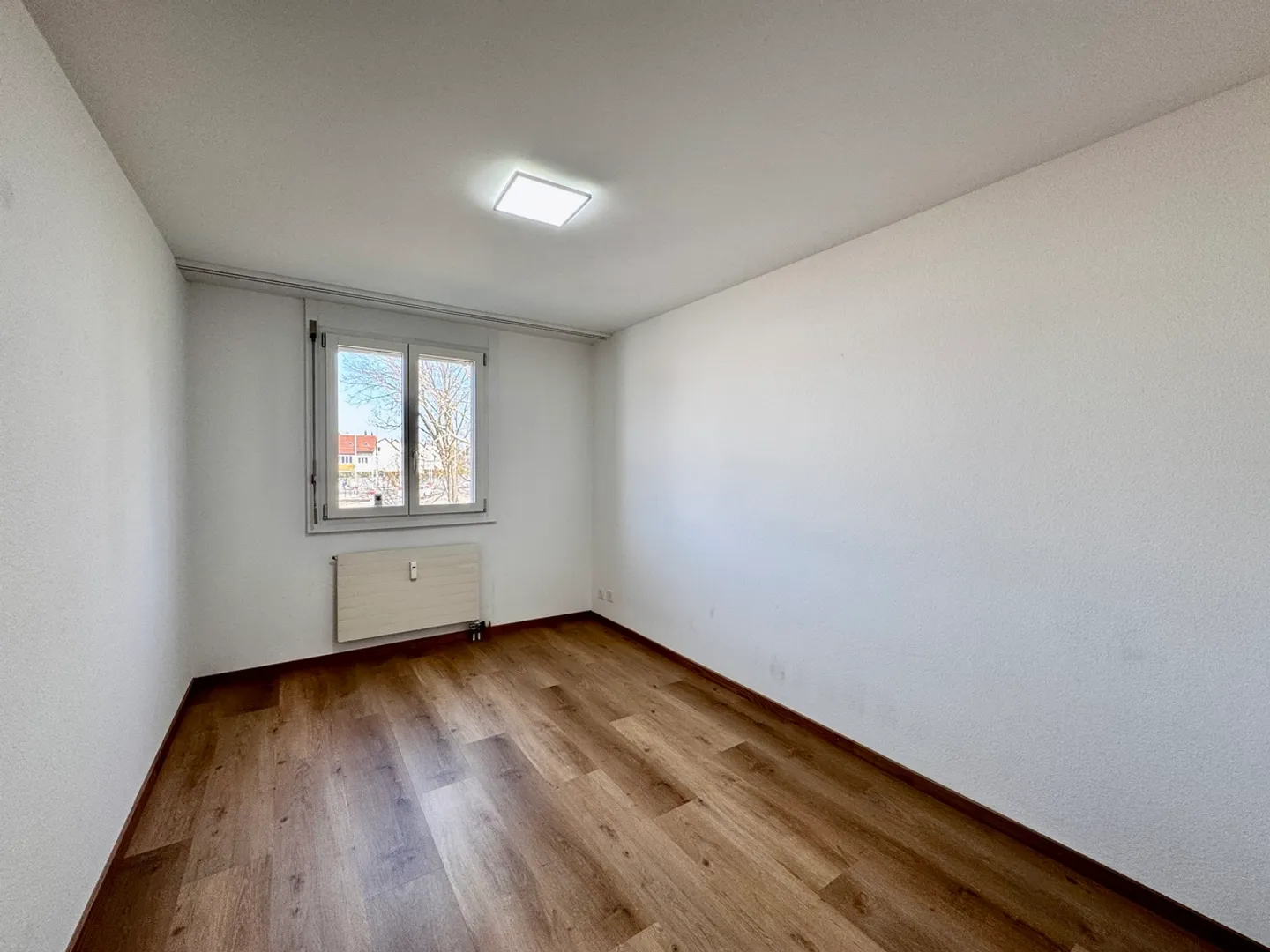 Modern 4.5-room apartment in Reinach - central & comfortable - Photo 8 of 13