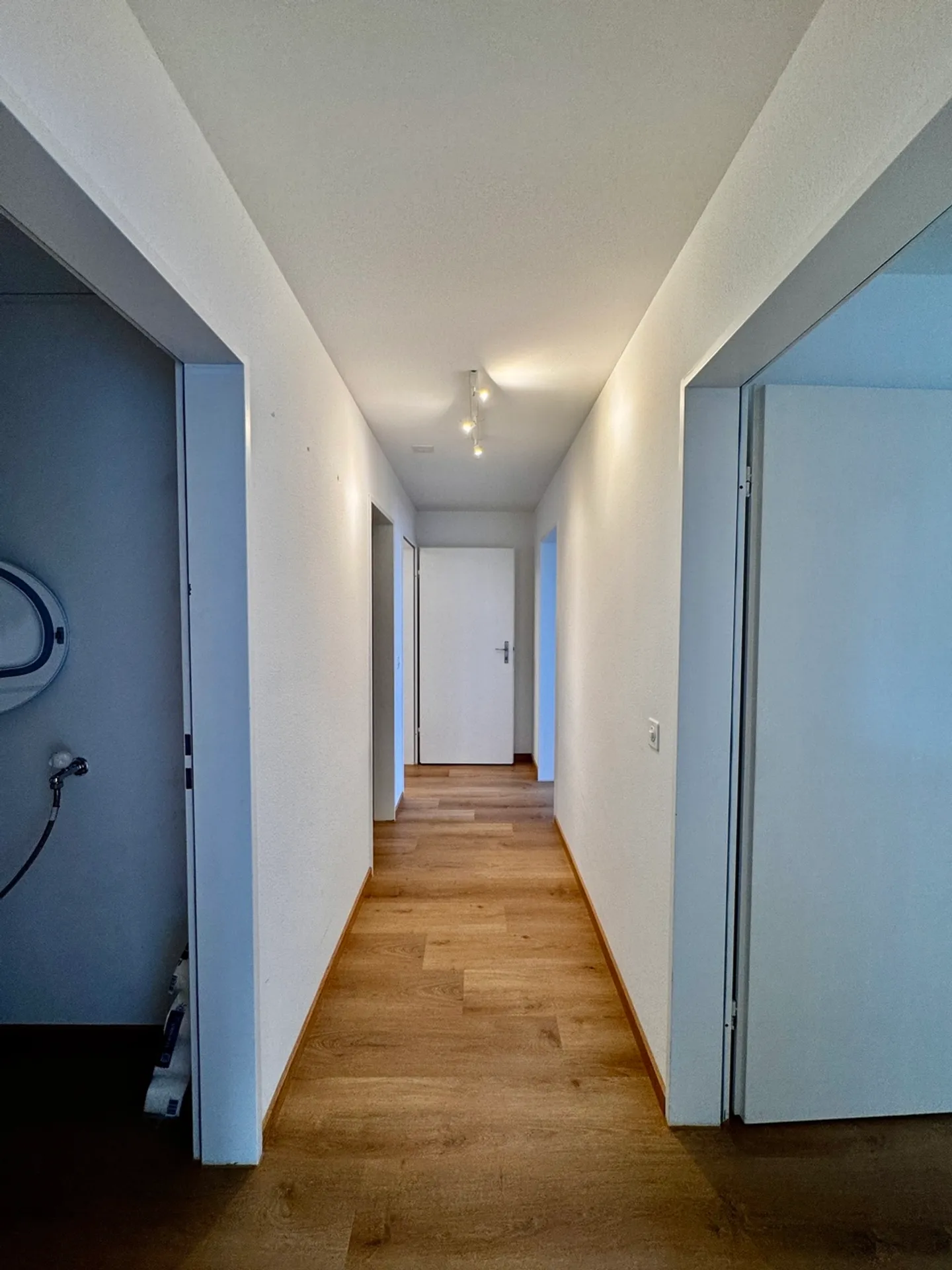 Modern 4.5-room apartment in Reinach - central & comfortable - Photo 12 of 13