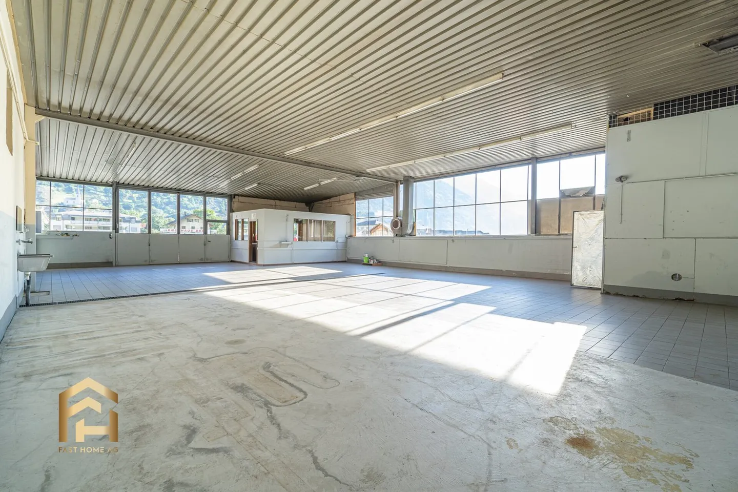 Salle commerciale polyvalente à Raron - Photo 4 sur 13