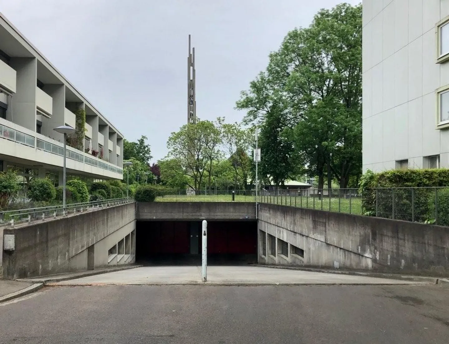 Parkplatz im Gellert - Foto 1 von 1