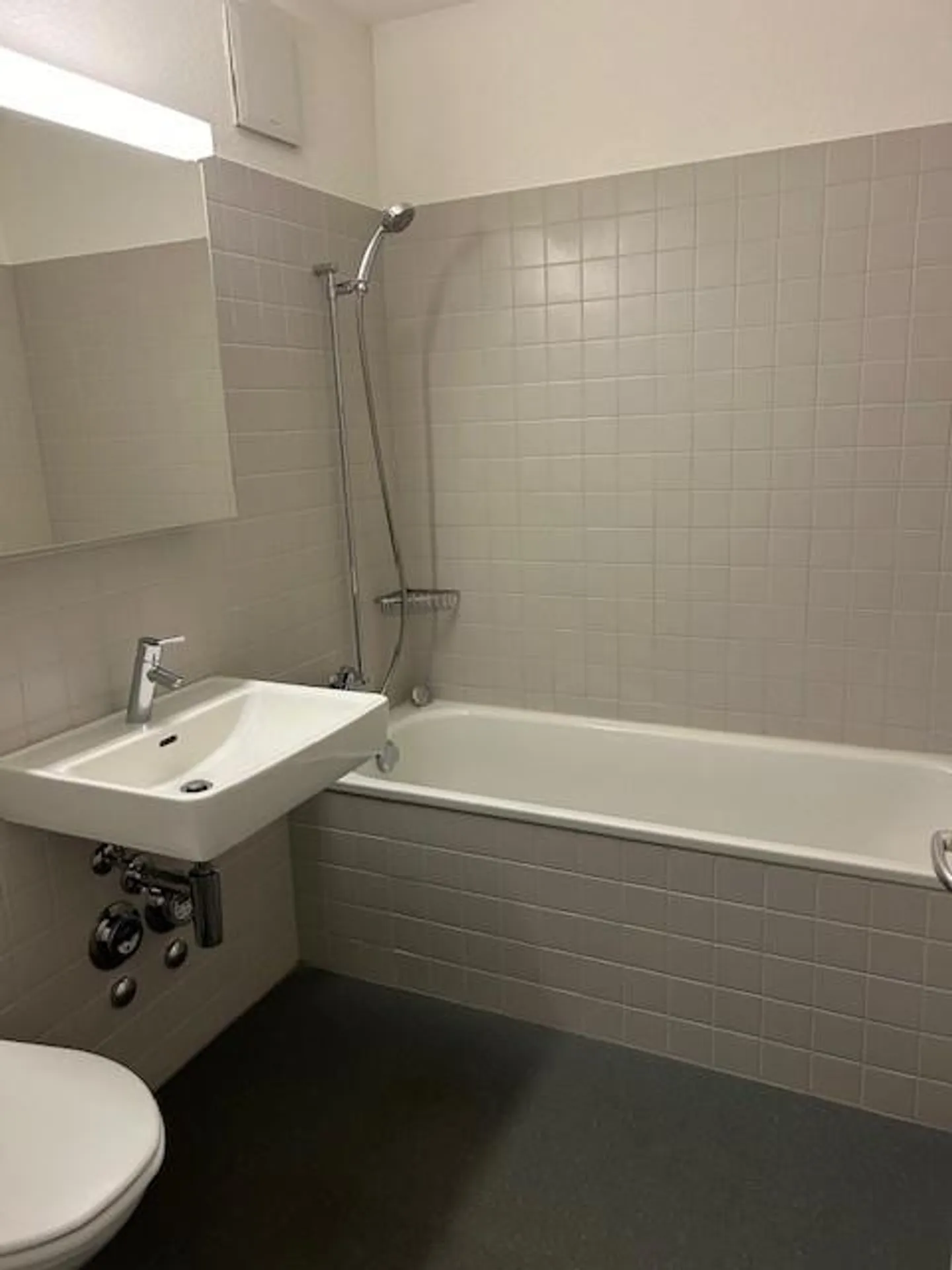Comfort for Singles - RENT WITHOUT DEPOSIT - Photo 4 of 6