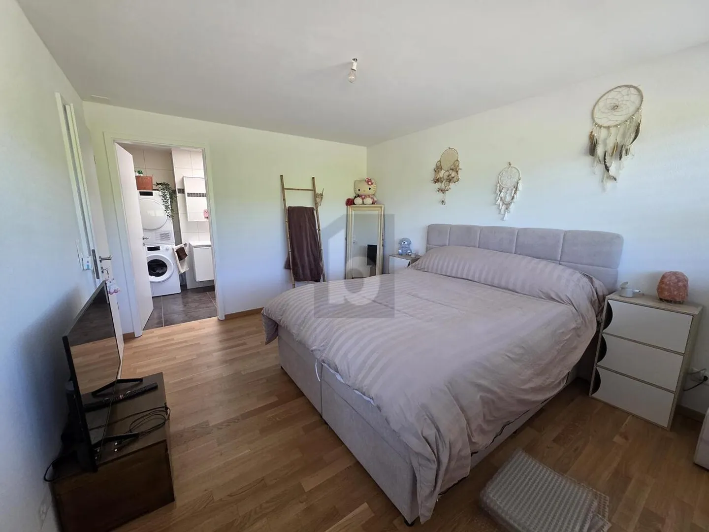 AUSGEZEICHNETER PREIS! MODERN MIT TERRASSE UND LOGGIA - Foto 4 von 6