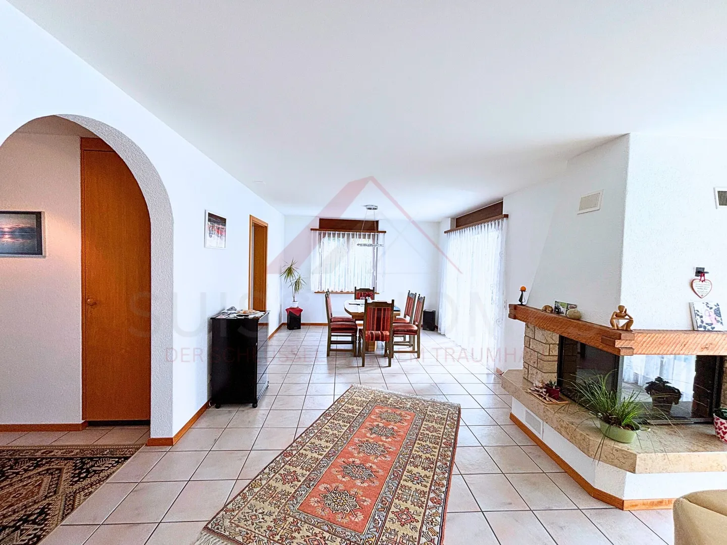 Una casa con cuore, storia e spazio per vivere - La tua oasi familiare a Worben - Foto 3 di 16