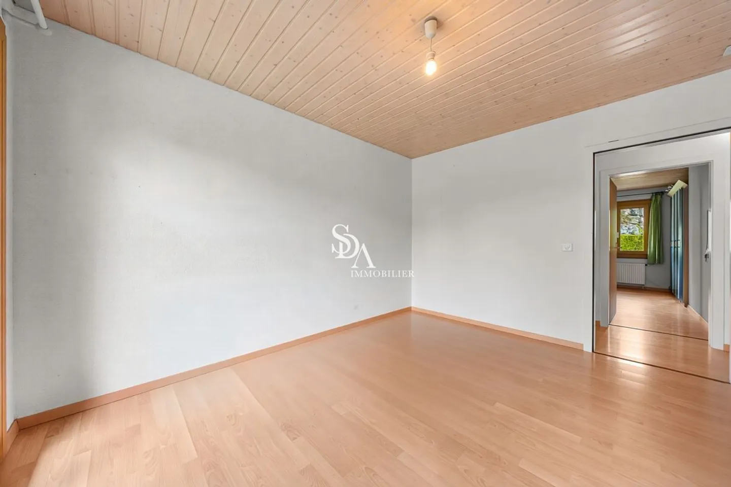 Individual villa with large and beautiful volumes in Blonay - Photo 9 of 13