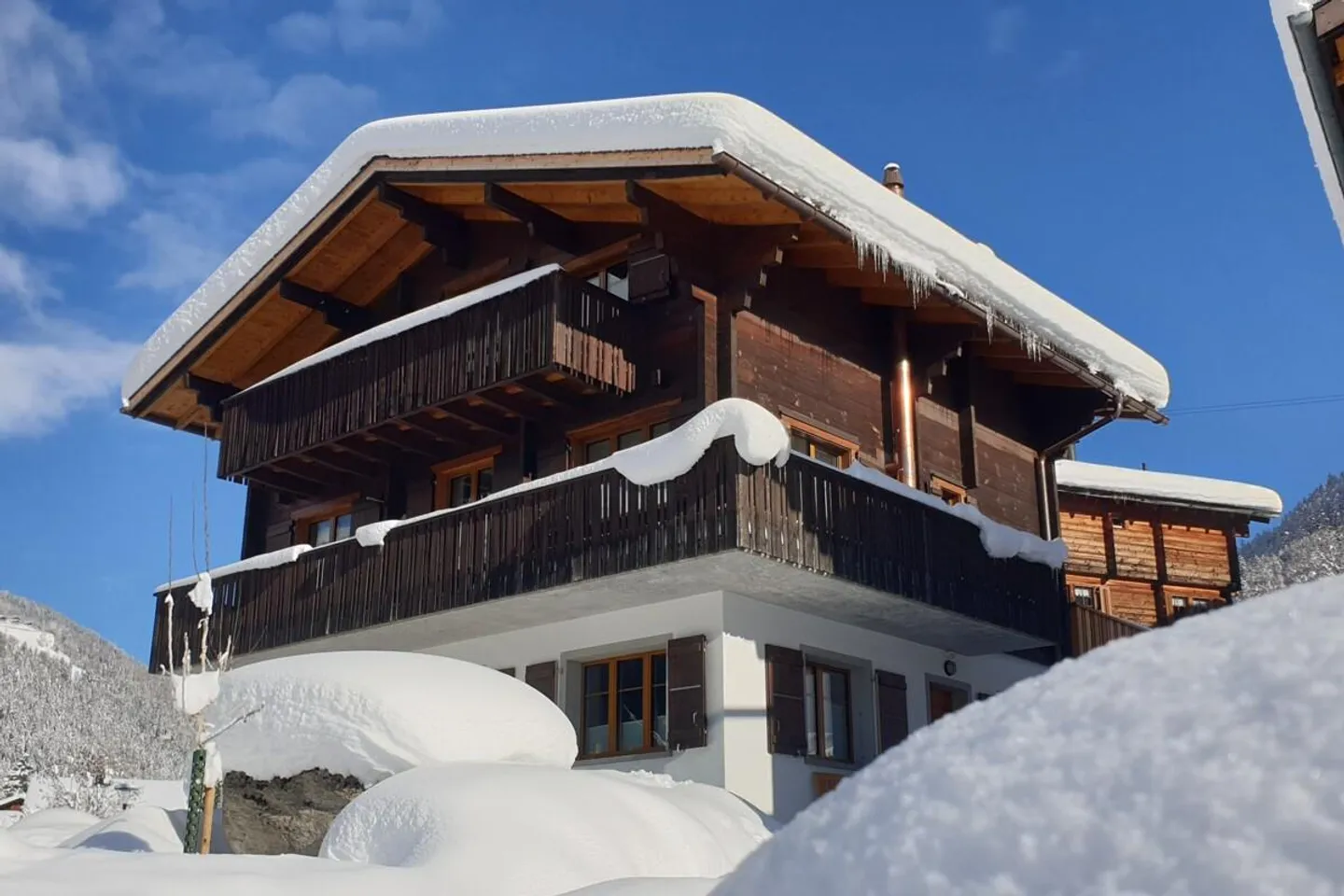 Gemütliches Walliser Chalet mit zwei Wohnungen in Mühlebach - Foto 1 von 25