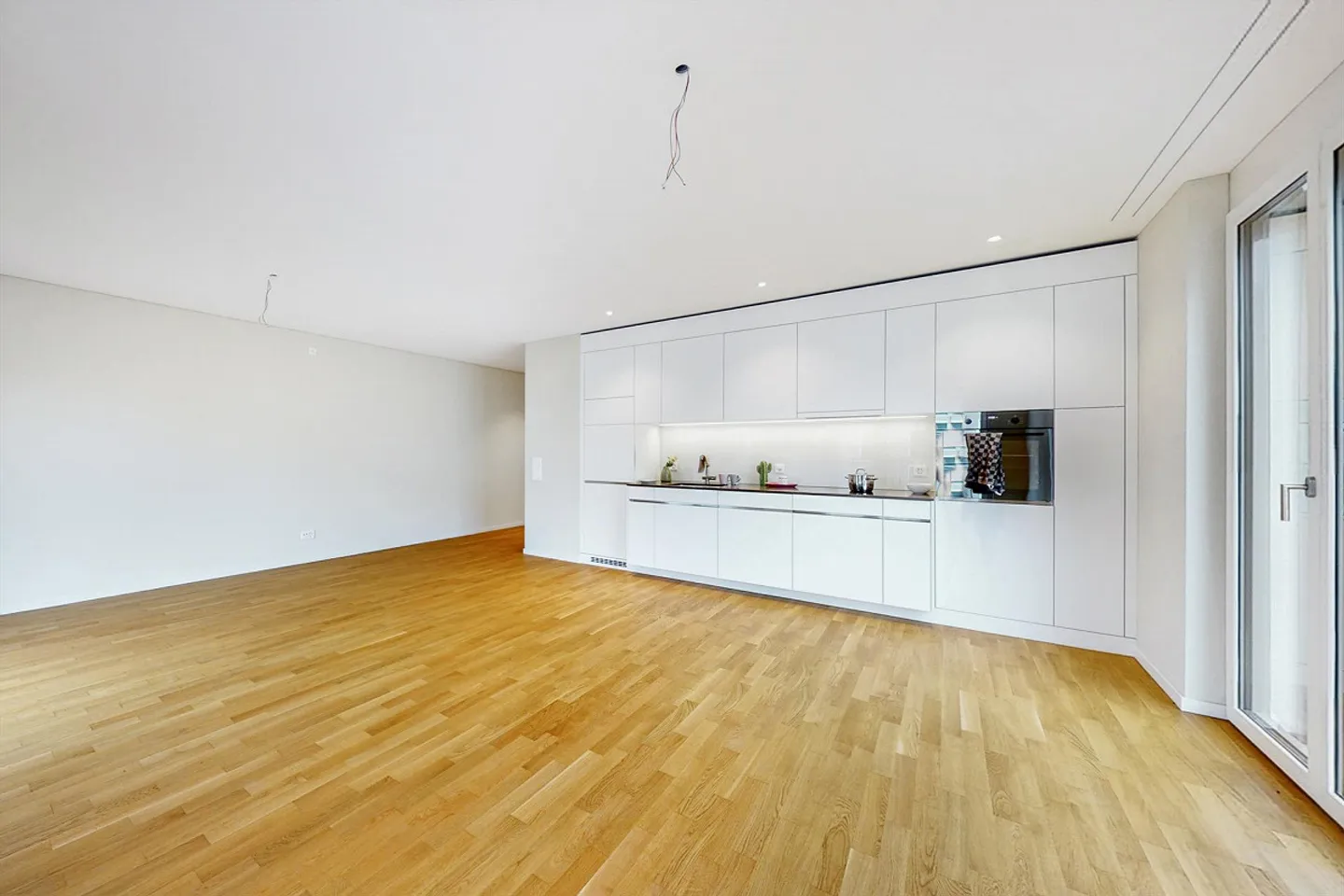 Bright apartment with a view in Sunnepark Grenchen! - Photo 3 of 10