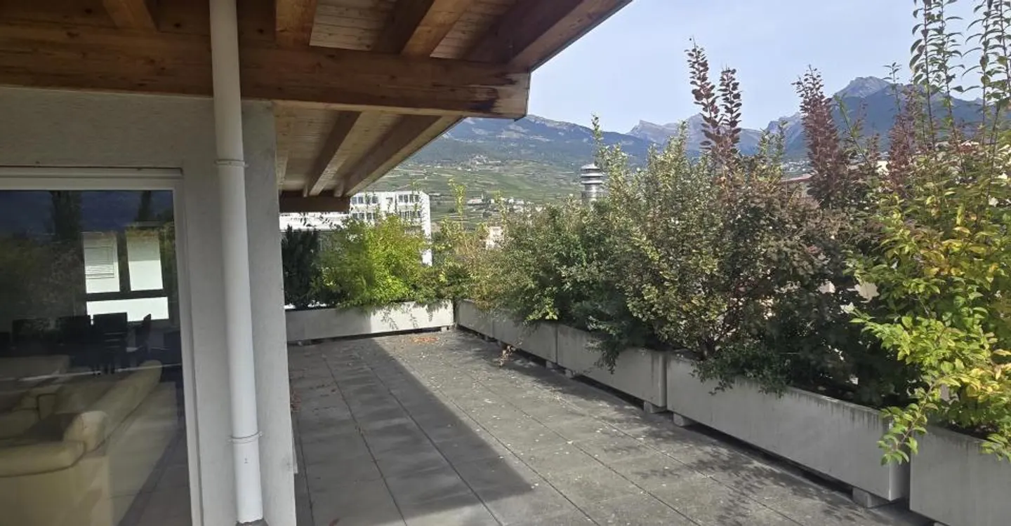 Splendide appartement 5,5 pièces en attique à Conthey - Photo 8 sur 10