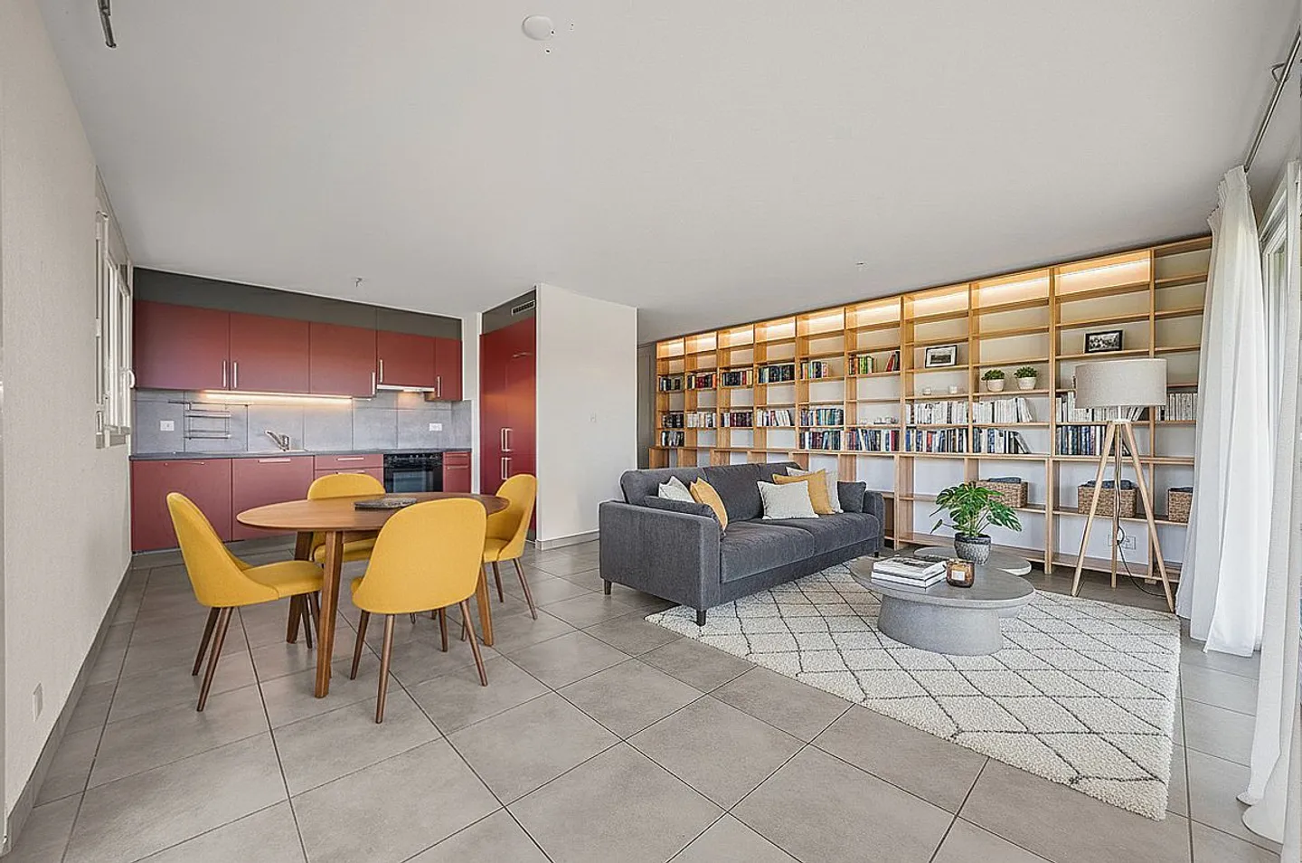 3.5 Room Apartment - Photo 1 of 12