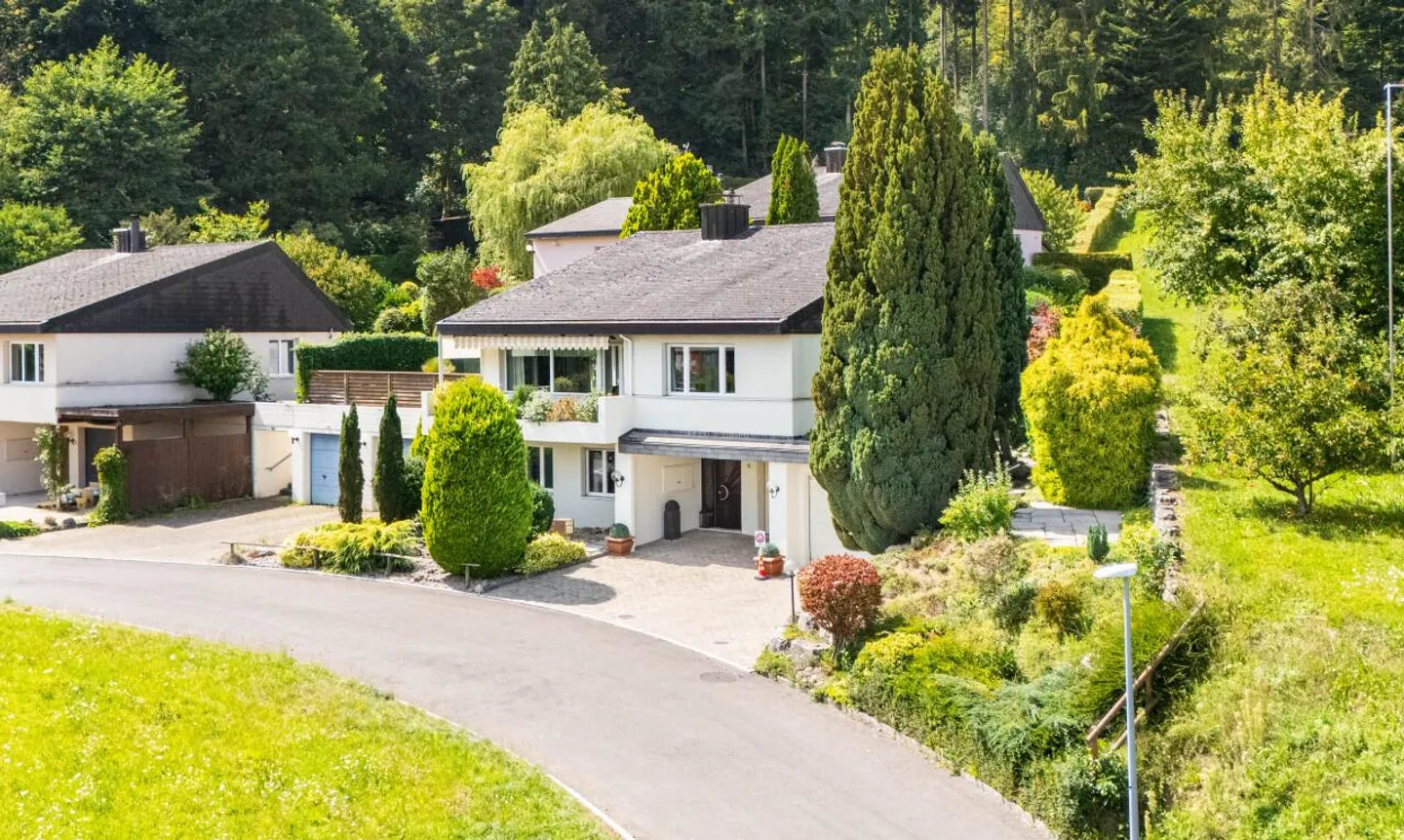 Charmantes Einfamilienhaus mit Garten - Foto 1 von 11