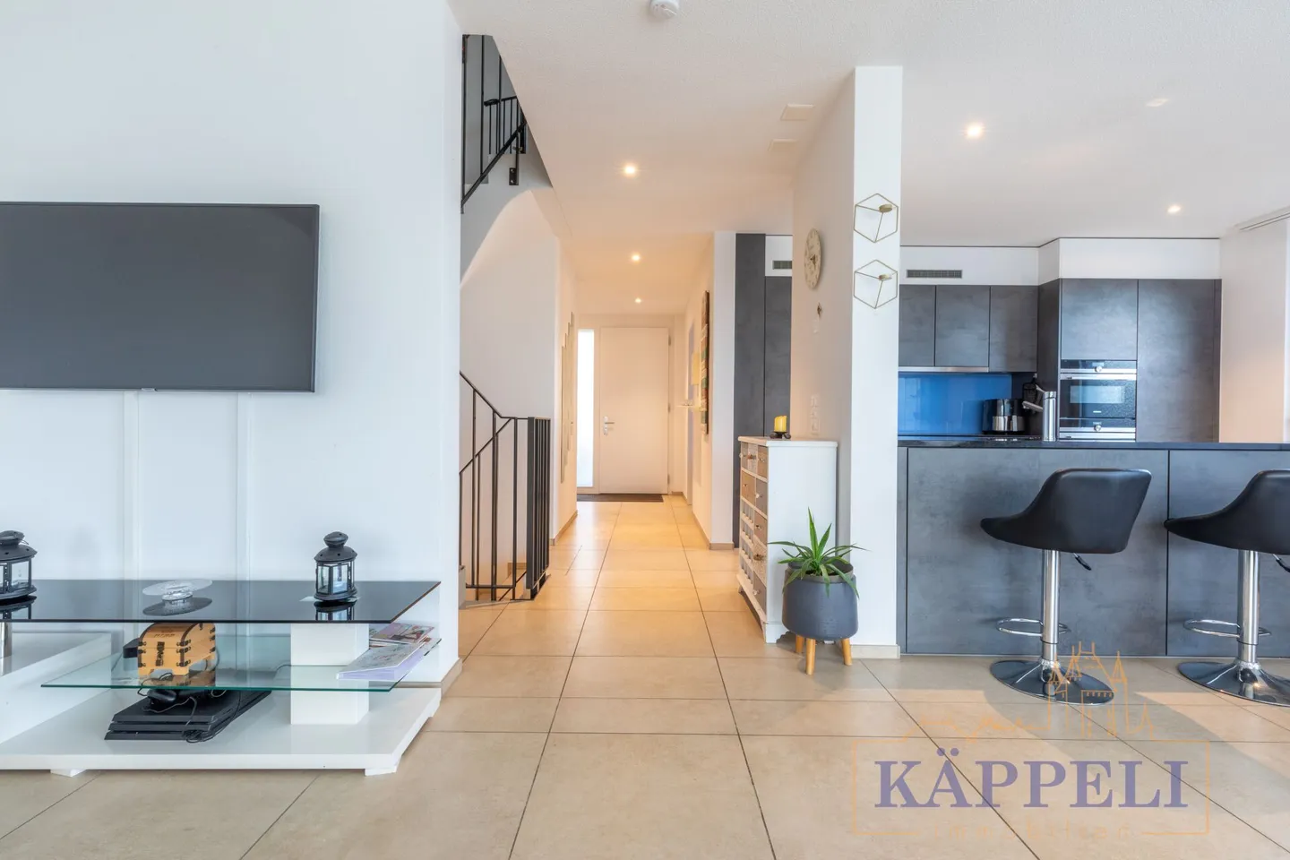 6.5 Zimmer Doppeleinfamilienhaushälfte am Bergblick in Uebeschi - Photo 8 of 16