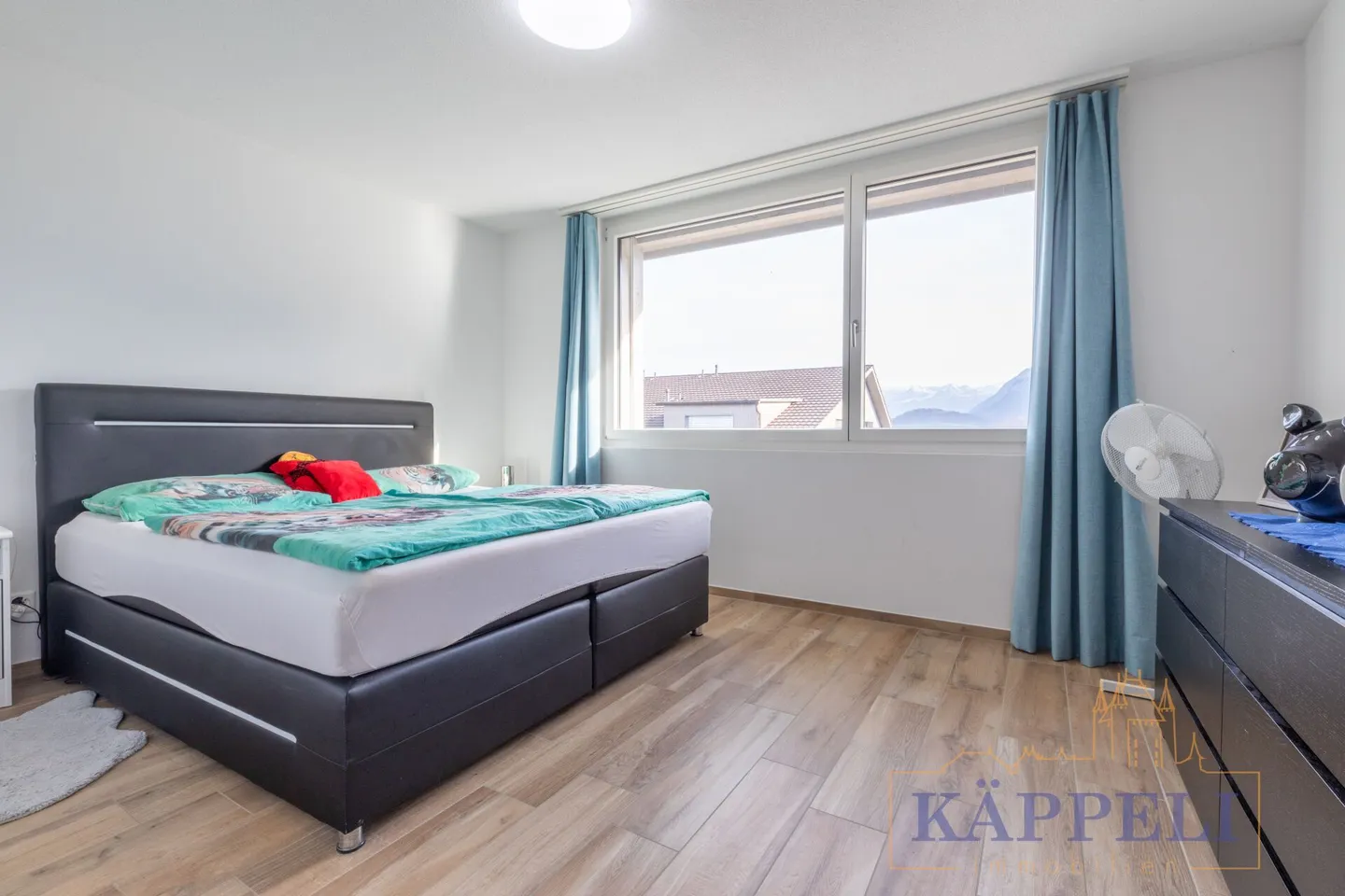 6.5 Zimmer Doppeleinfamilienhaushälfte am Bergblick in Uebeschi - Photo 13 of 16