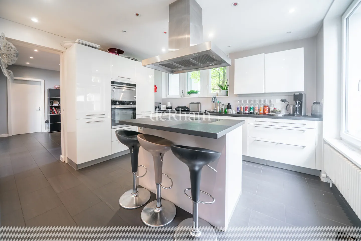 Wunderschöne Villa mit Seeblick - Foto 3 von 12