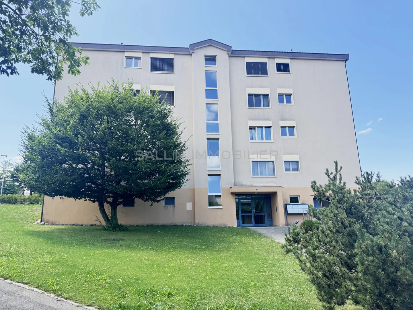 Appartement 5.5 pièces - Photo 2 sur 13