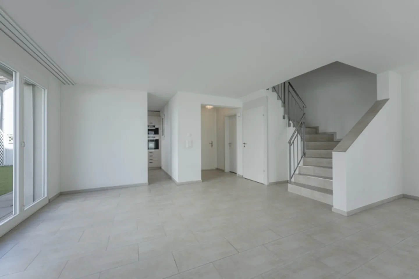 Casa singola in affitto - Foto 3 di 11