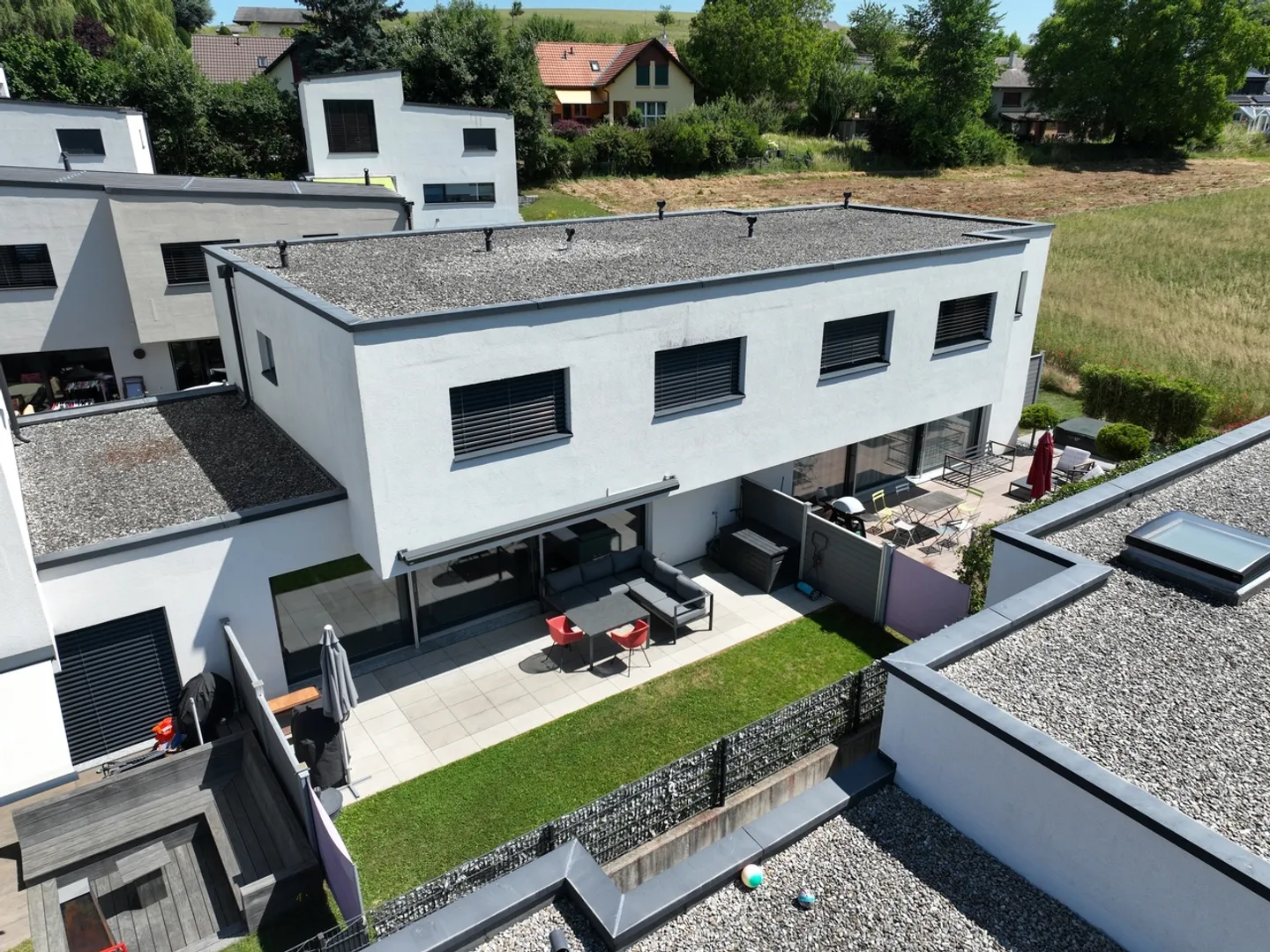 Casa singola in affitto - Foto 1 di 15