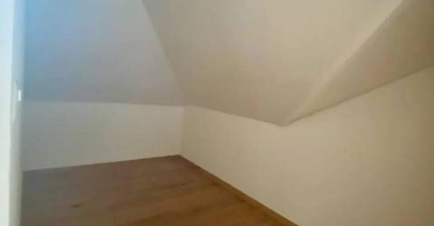 Wie ein kleines Haus auf dem Dach! 2 Zimmer, im Dachgeschoss, mit großer Terrasse und Aufzug - Foto 6 von 7