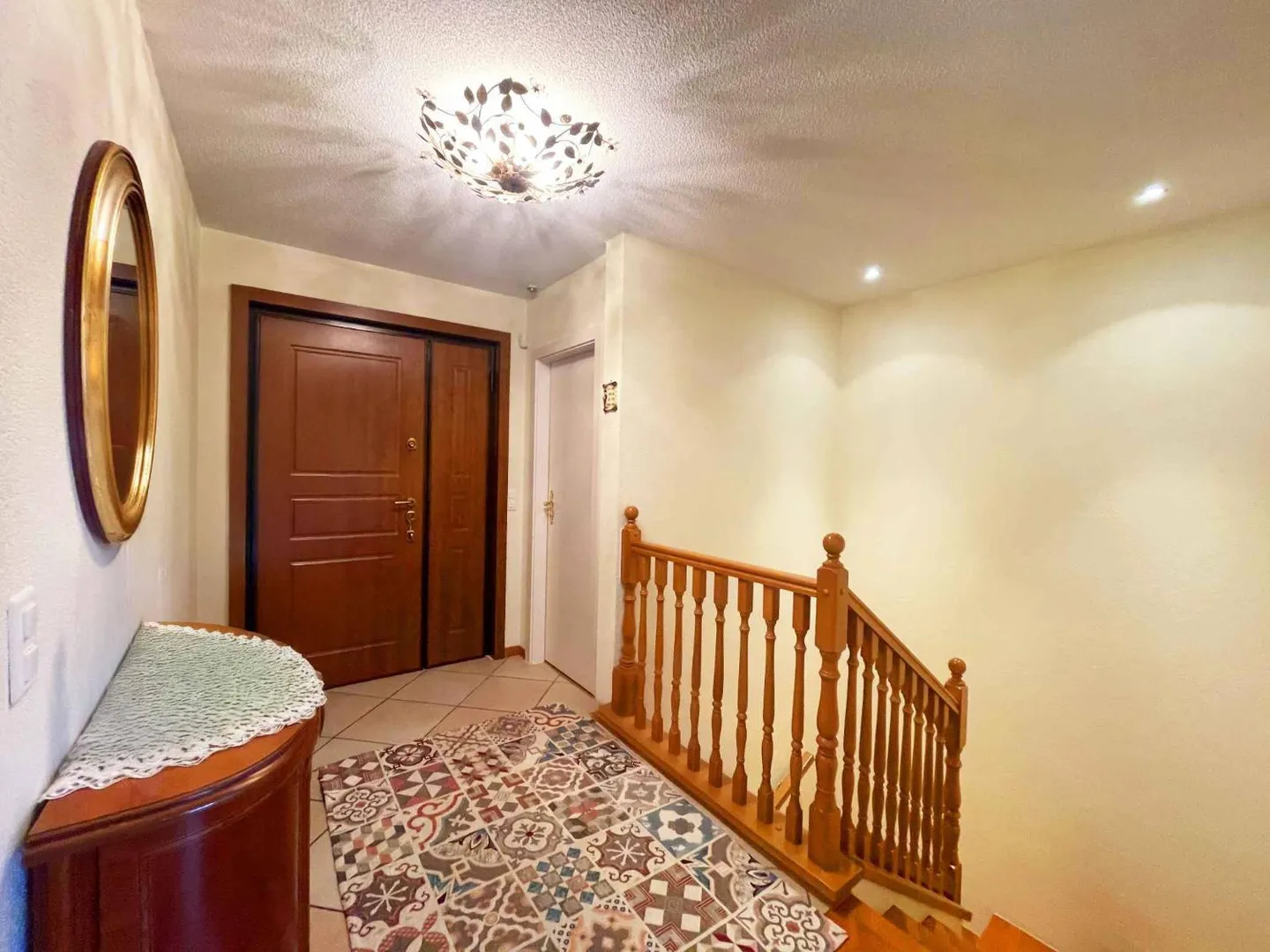 Duplex spazioso con 6,5 stanze in una villa con grande giardino privato e piscina esterna riscaldata - Foto 6 di 10