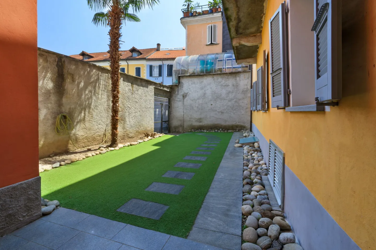 Single-family house with garden in the heart of the old town - Photo 10 of 12