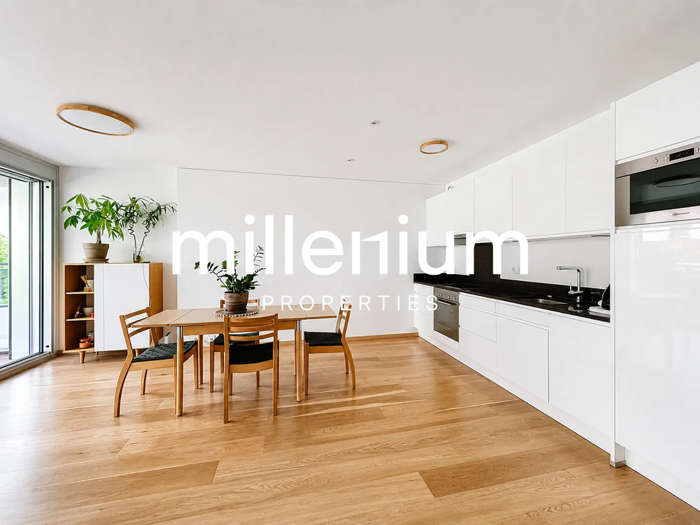 Möblierte 3-Zimmer-Wohnung in der Nähe der Nationen mit hochwertigen Annehmlichkeiten - Foto 3 von 8