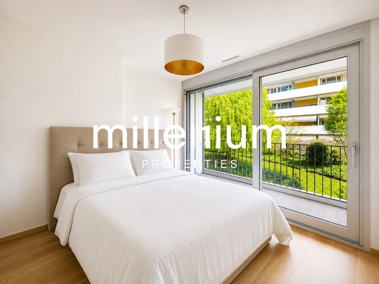 Möblierte 3-Zimmer-Wohnung in der Nähe der Nationen mit hochwertigen Annehmlichkeiten - Foto 4 von 8