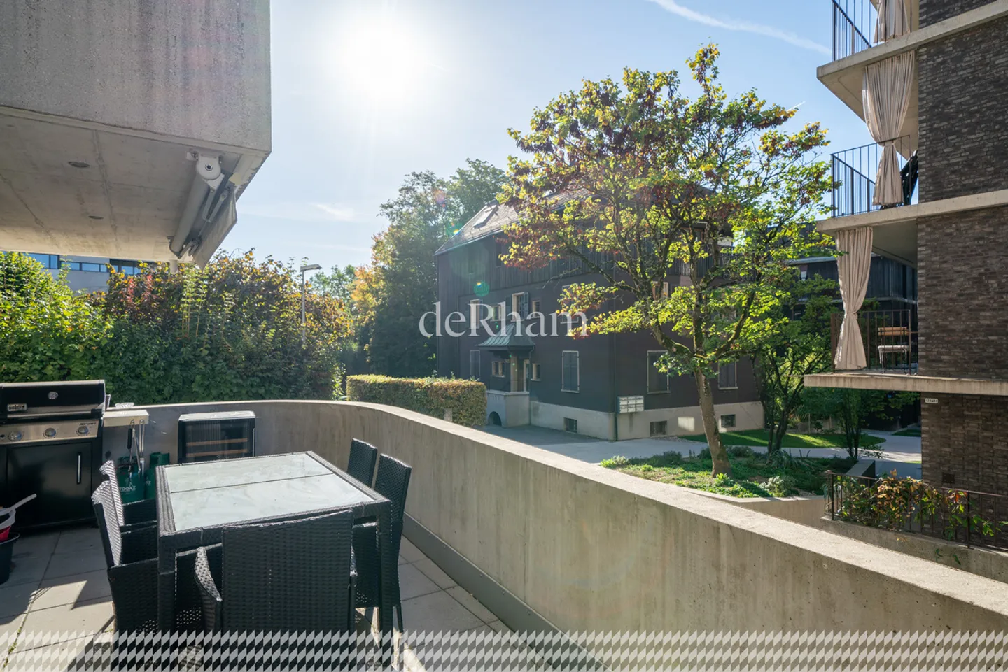 2.5 rooms of 79.5 m² PPE with balcony at the gates of the city center - Photo 3 of 7