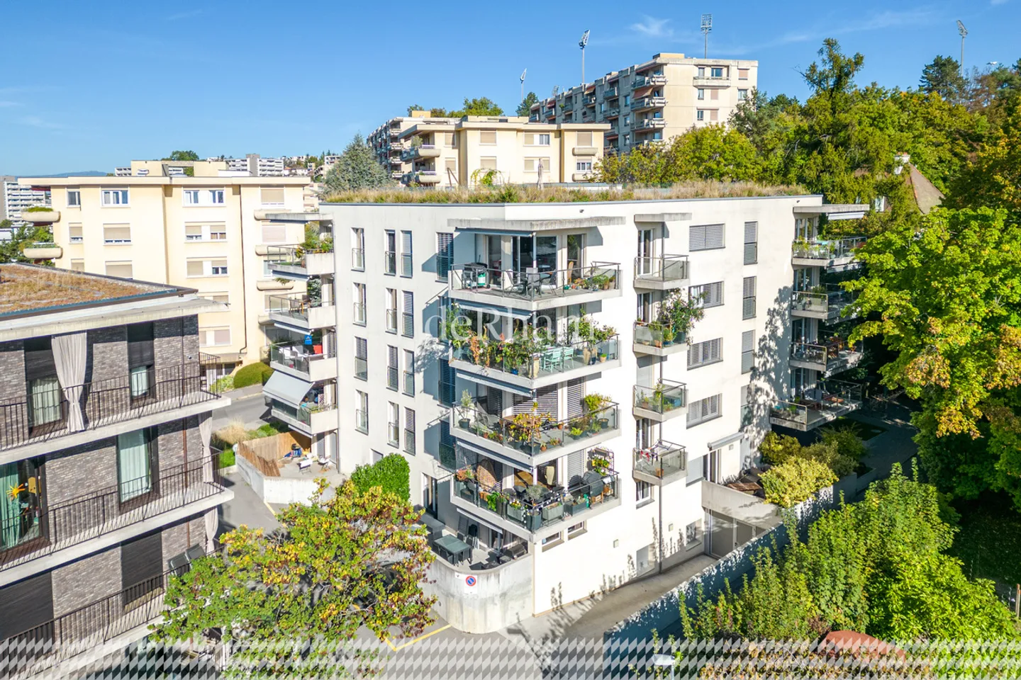 2.5 rooms of 79.5 m² PPE with balcony at the gates of the city center - Photo 1 of 7