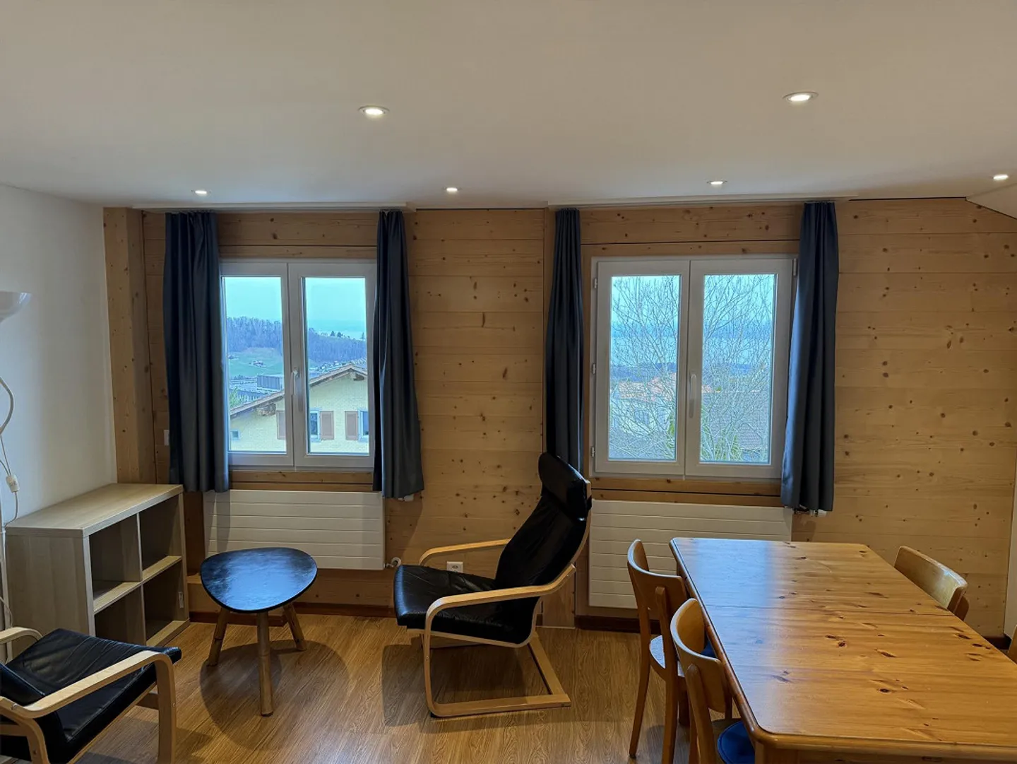 Appartamento ristrutturato, moderno e luminoso in affitto all'ultimo piano - Foto 2 di 17