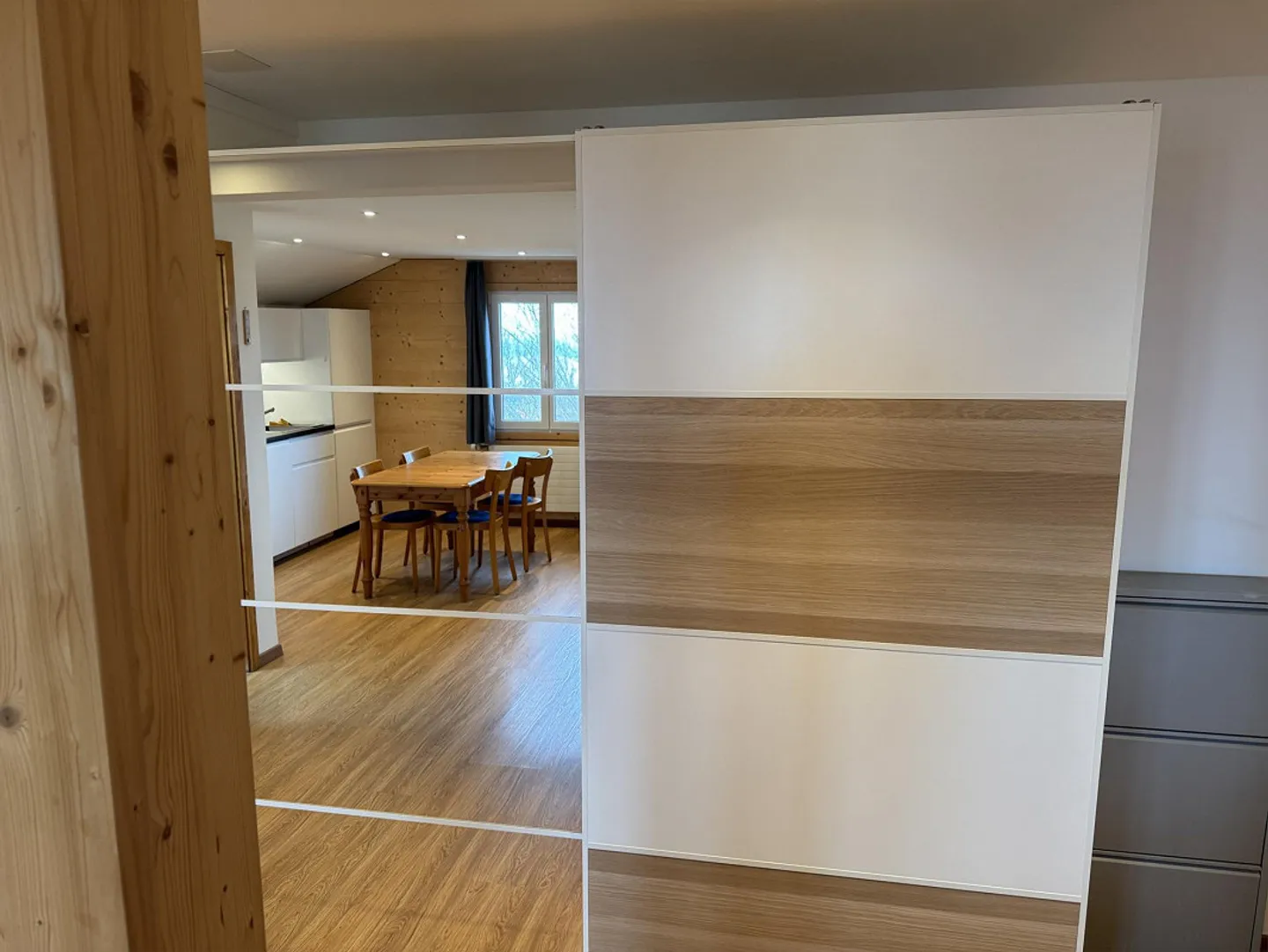 Appartamento ristrutturato, moderno e luminoso in affitto all'ultimo piano - Foto 8 di 17