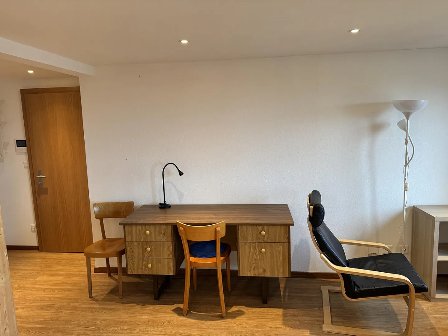 Appartamento ristrutturato, moderno e luminoso in affitto all'ultimo piano - Foto 12 di 17