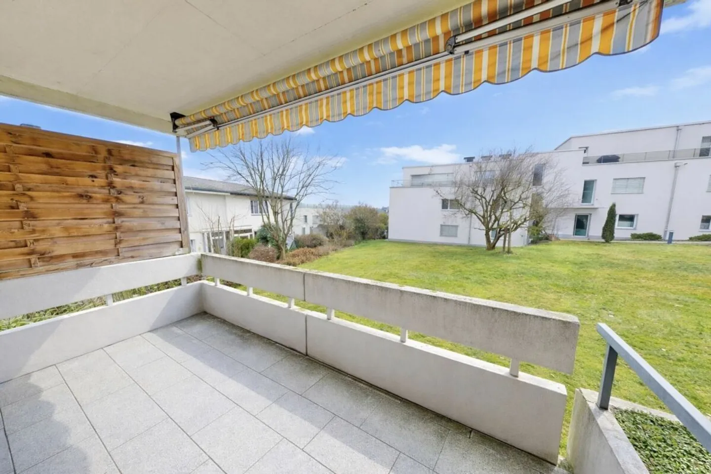 ATTRACTIVE 4.5-ROOM APARTMENT WITH LARGE BALCONY - Photo 9 of 11