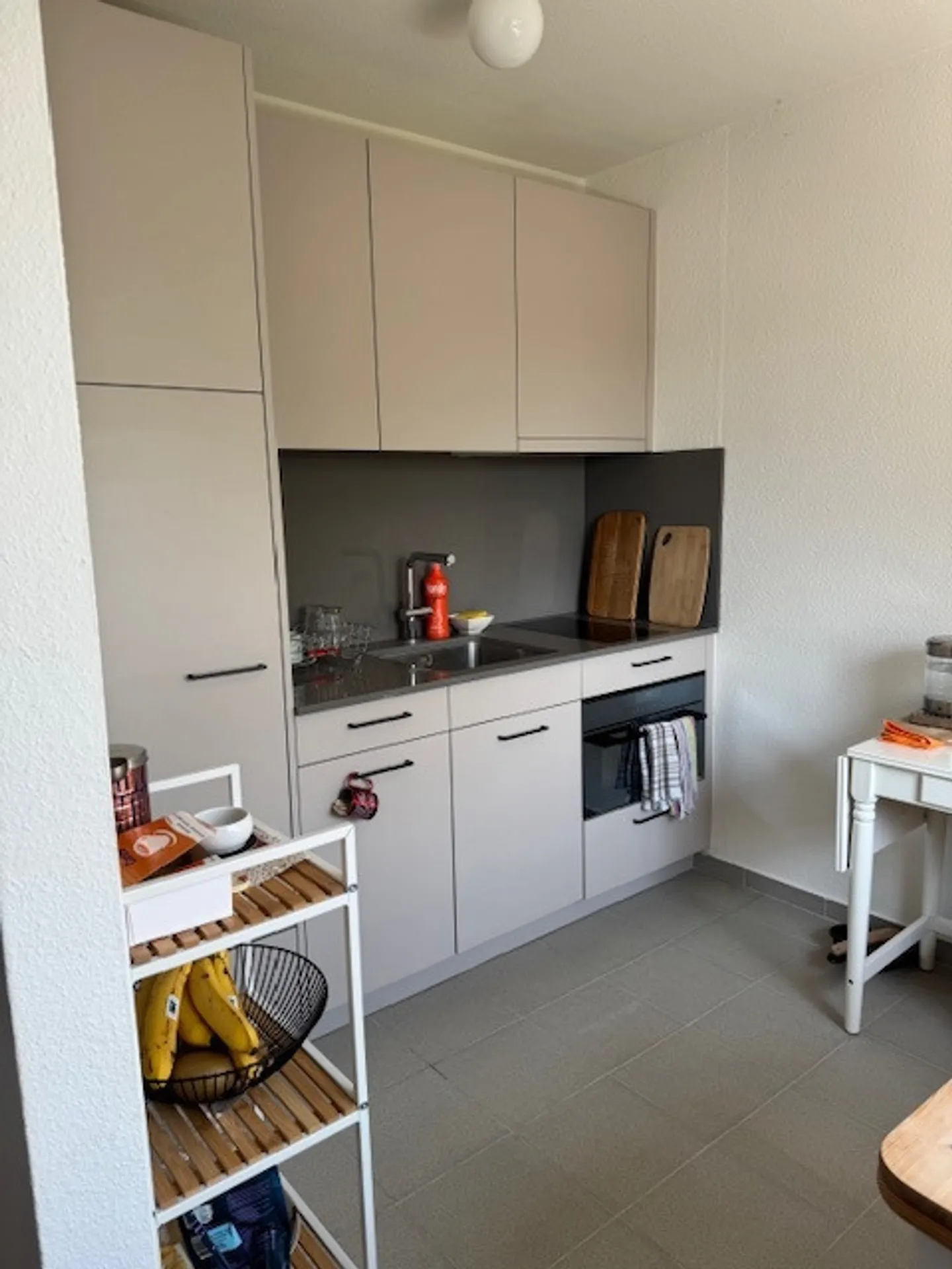 Central Located, Quiet Apartment - Photo 2 of 8