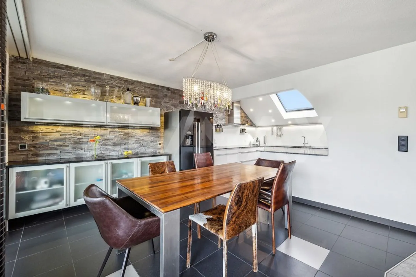 Appartamento maisonette 4 ½ camere con molto fascino e vista panoramica - Foto 5 di 13